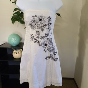 Guess embroidered strapless dress